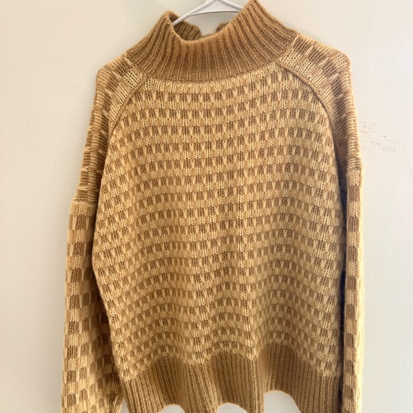 Everlane Cloud Checkered Turtleneck Sweater - Picture 3 of 4